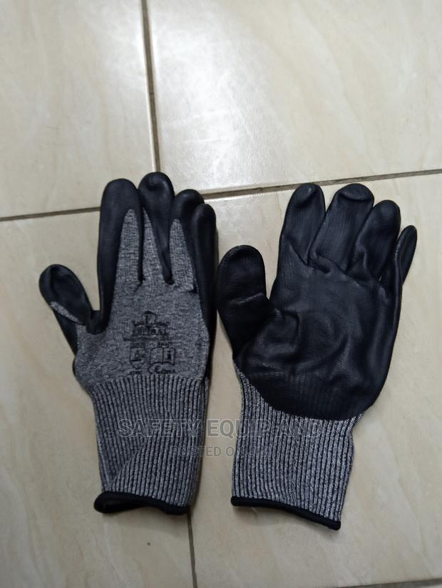 PE Cut Resistant Habd Gloves Cut Level 5 - main view