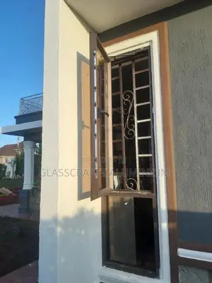 Aluminium Projecting Windows