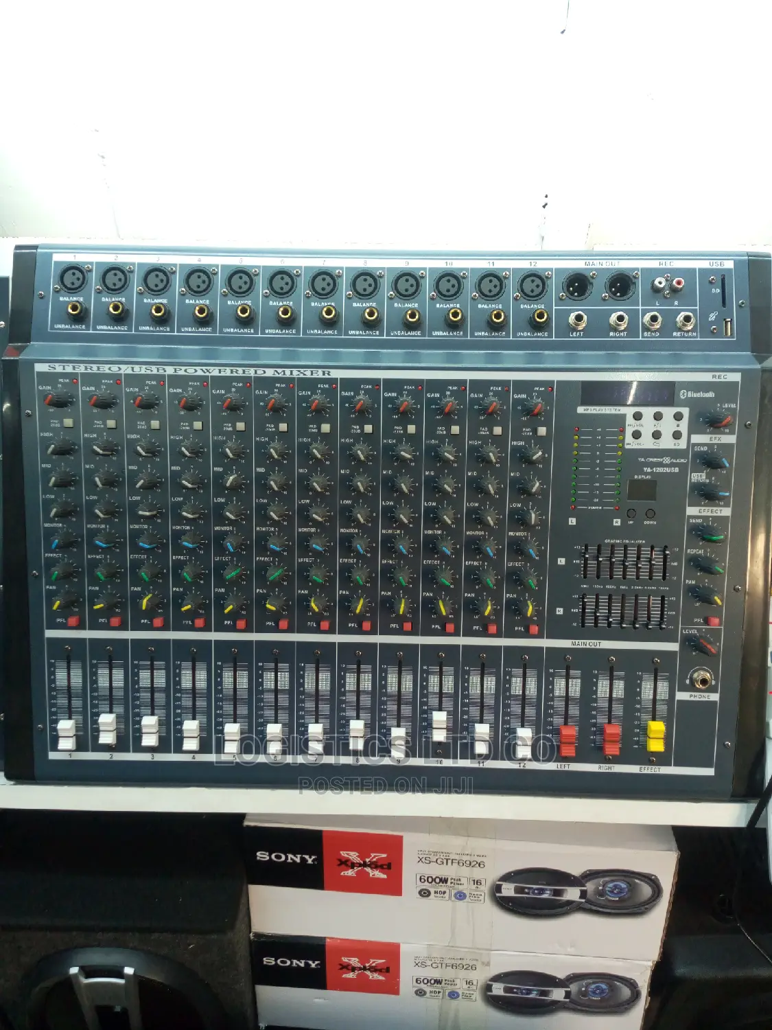 Crest Audio 12channel Powered Mixer