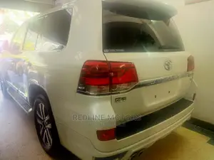 Toyota Land Cruiser Prado 2017 4.0 White