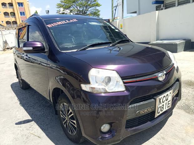 Toyota Sienta 2011 1.5 AWD Purple