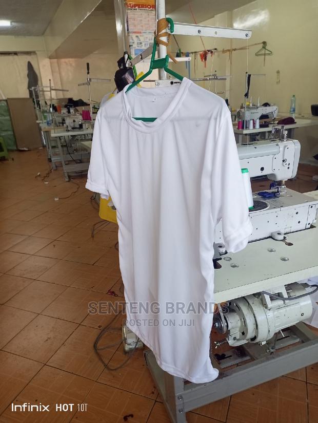 White Plain Polyester Tshirts Good Quality For Campaign - thumbnail 3