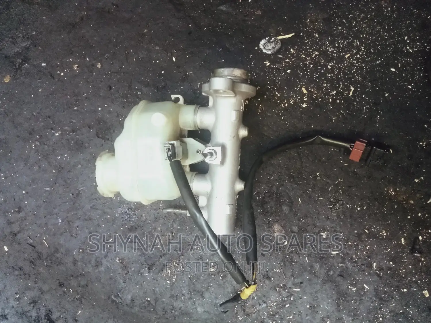 Brake Master Cylinder Mitsubishi Ck2