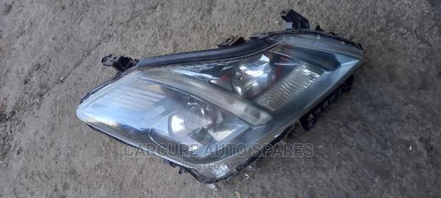 Toyota Crown 2010 Headlight - thumbnail 2