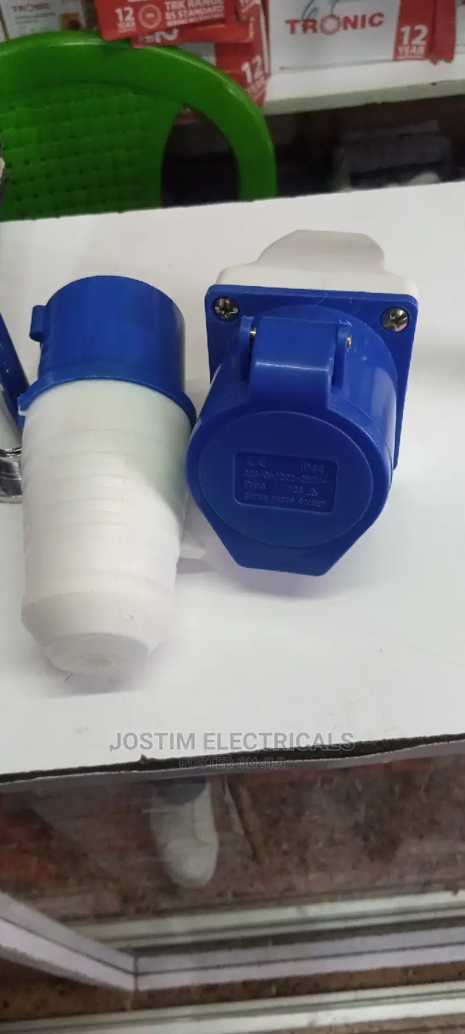 3pin 32A Industrial Socket Outlet