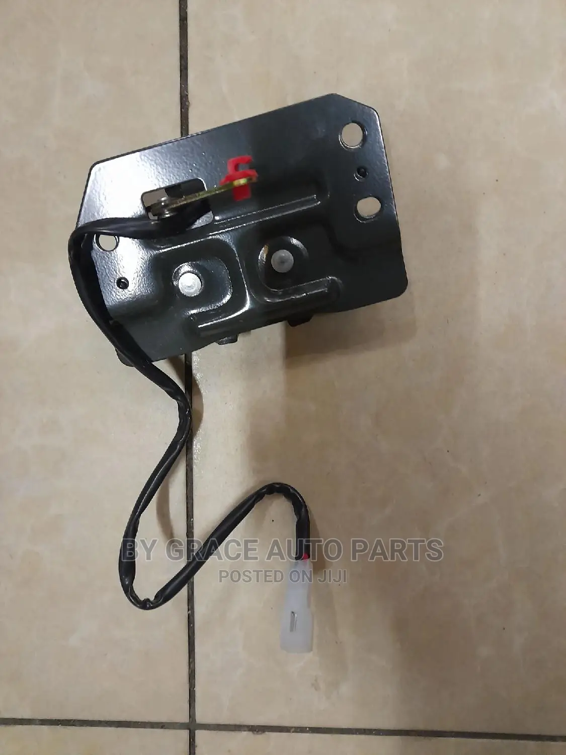 Boot Lock Hiace 5L
