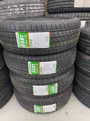 235/65 R18 Double Star Tyre