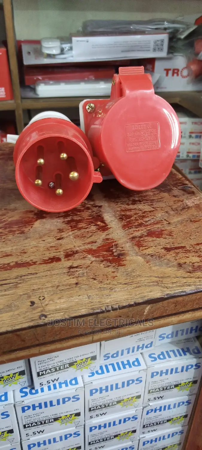 32A Industrial Socket Outlet