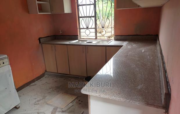 Cream Pink Granite - thumbnail 5