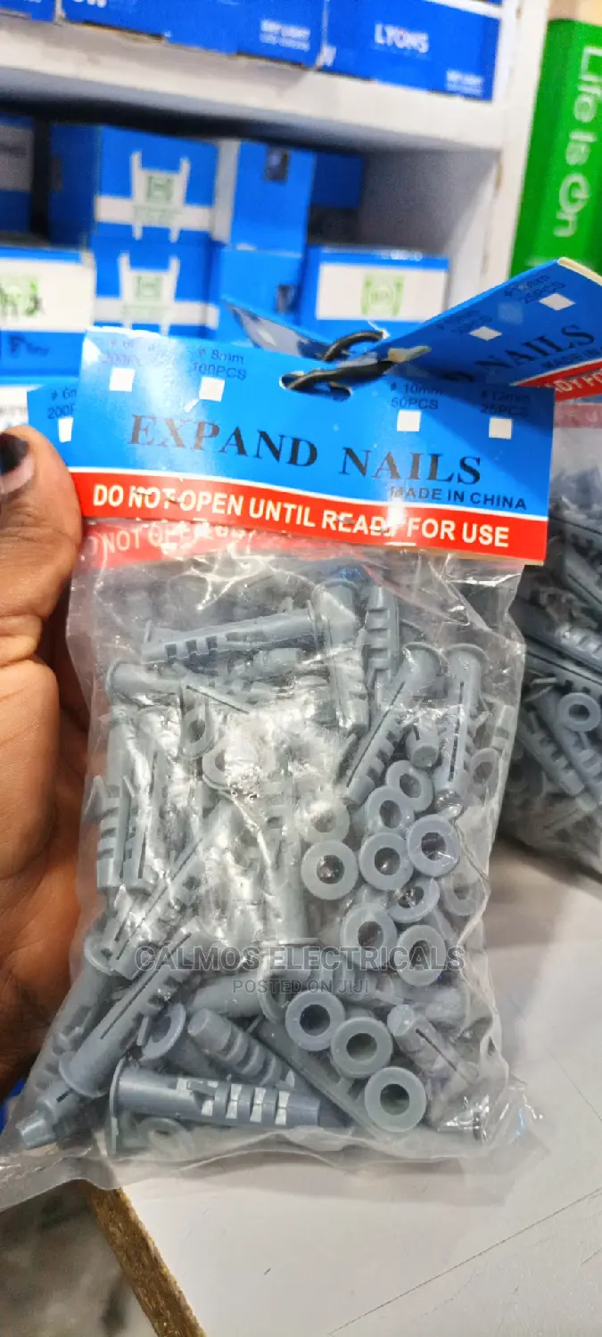 Expanding Nails Plugs