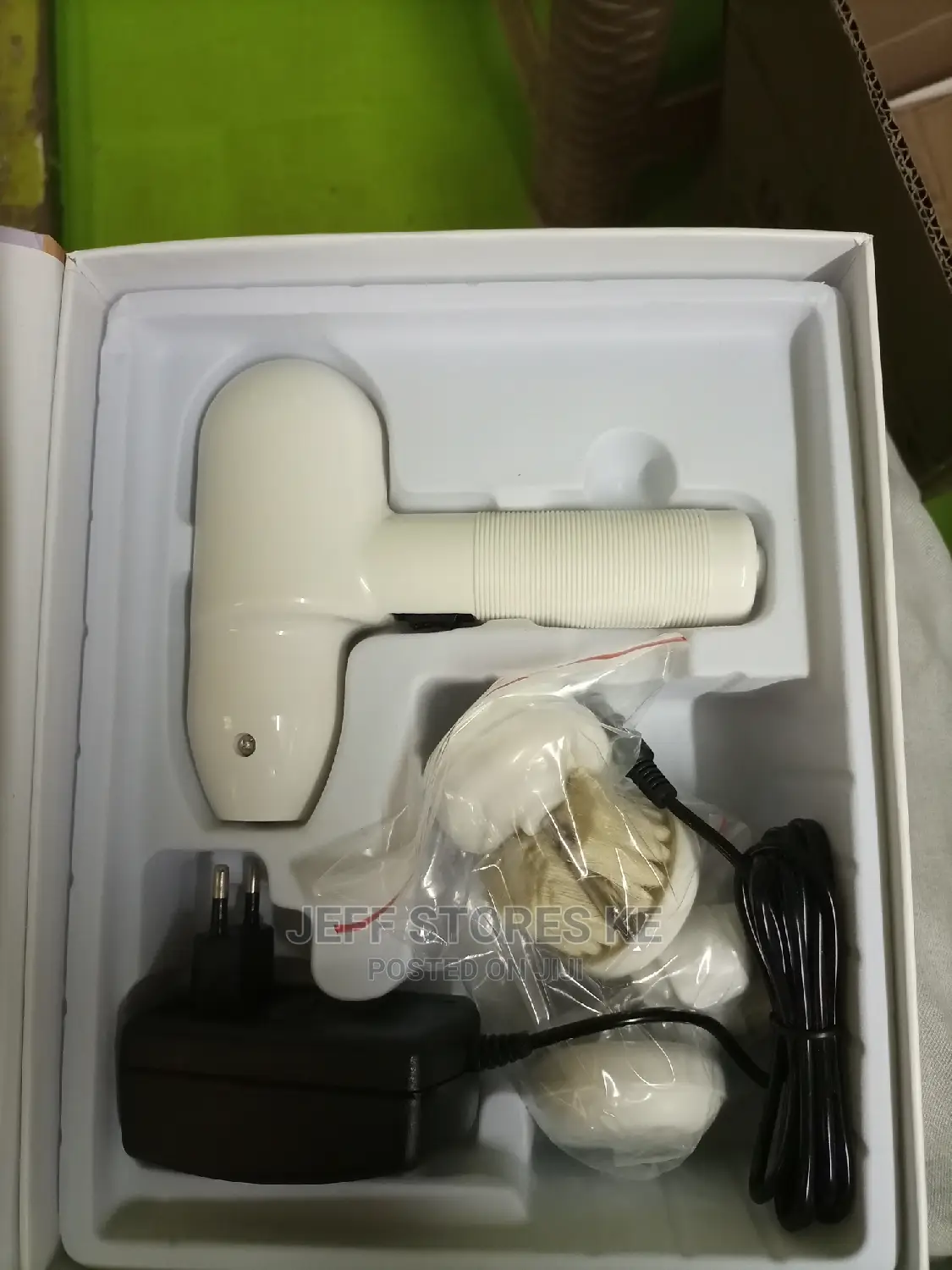 Portable Facial Brush Instrument