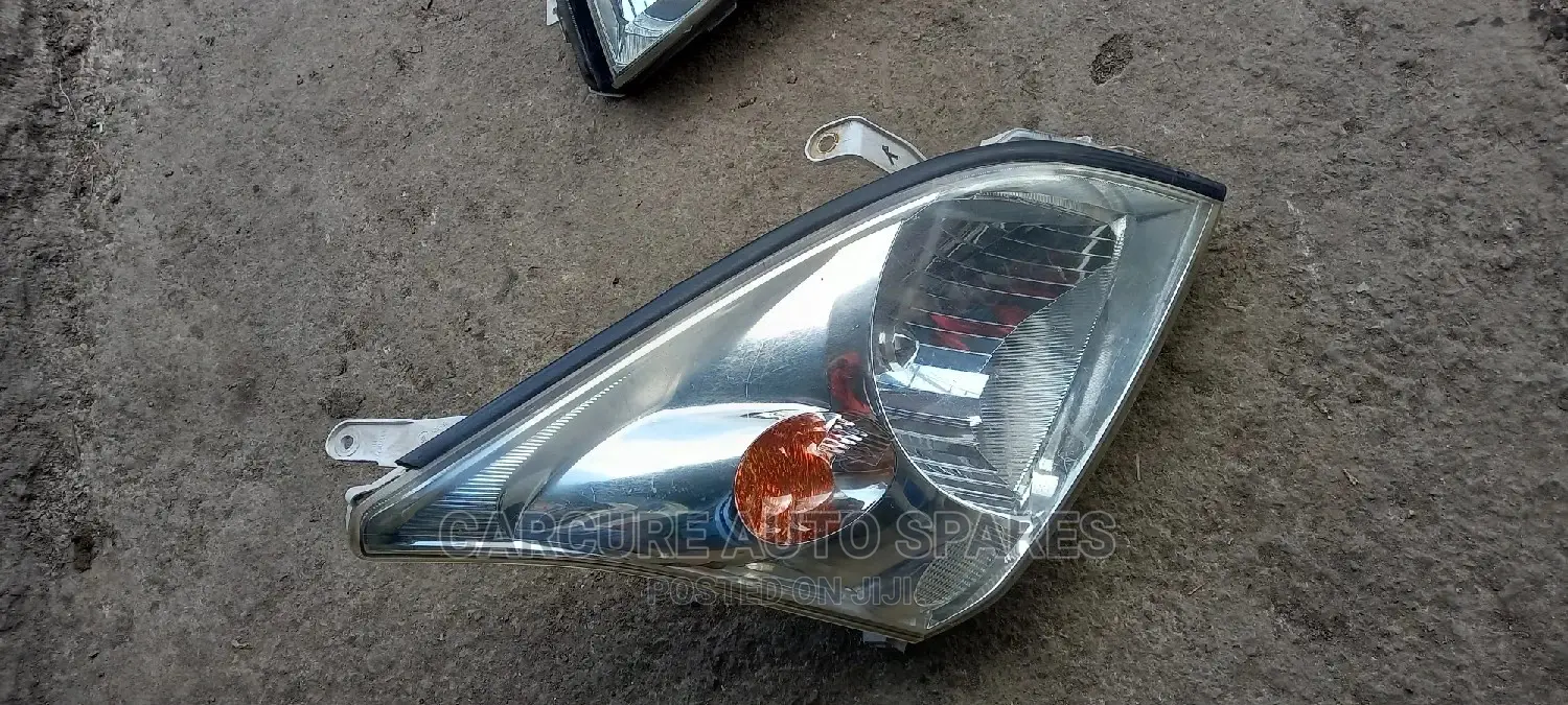 Toyota Prado 120 Headlight