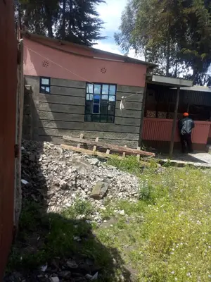 Plot With 4 Bedroom House at Maguru Kinangop