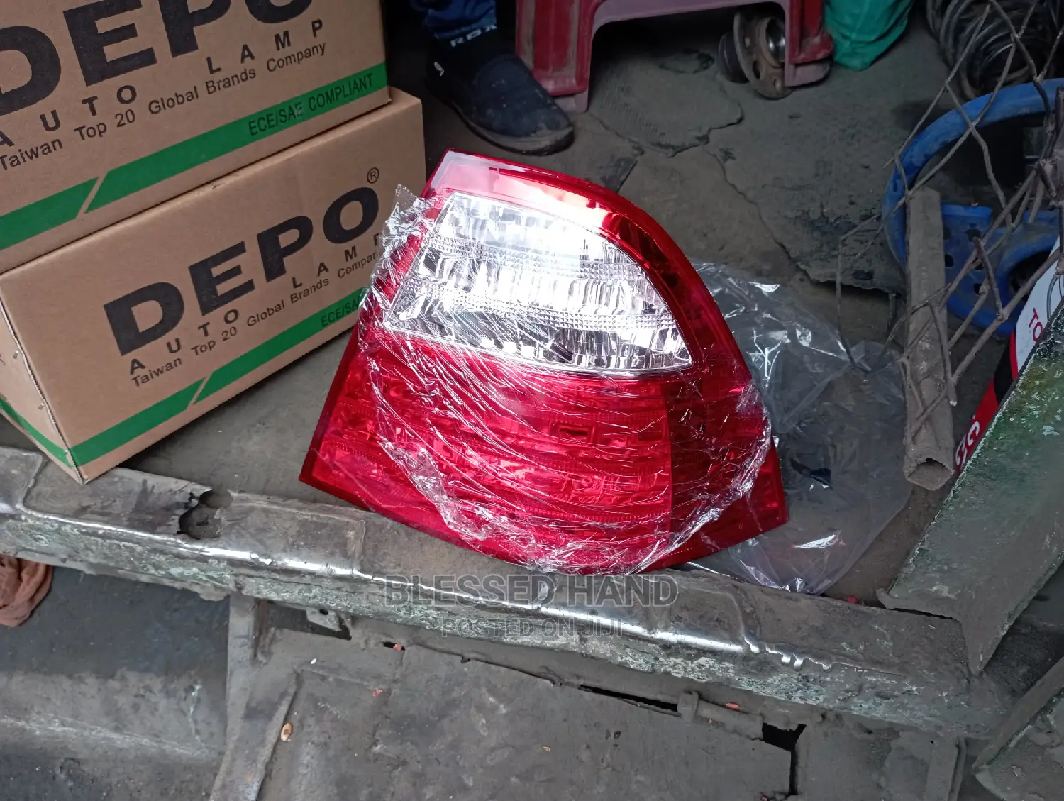 Tail Lamps NZE 2005