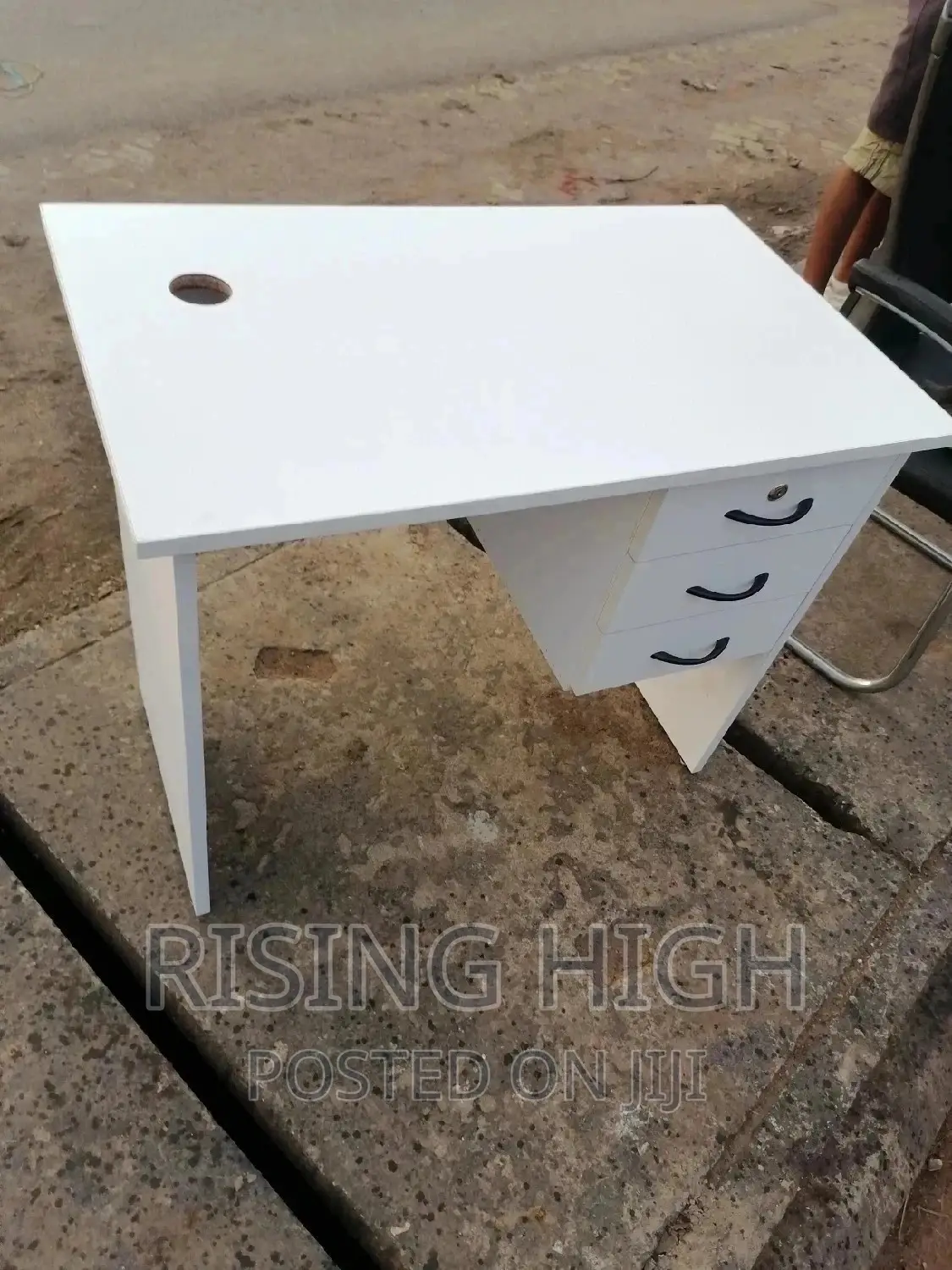 Superior Top Quality Office Desk