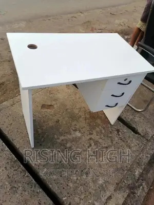 Superior Top Quality Office Desk