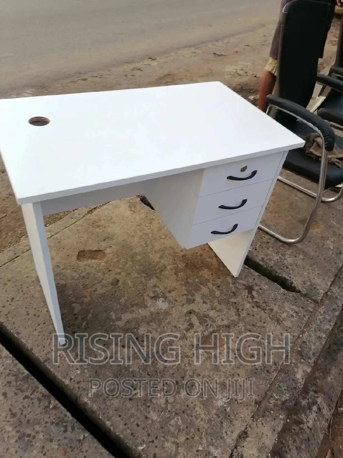 Awesome Elegant Design Office Desk