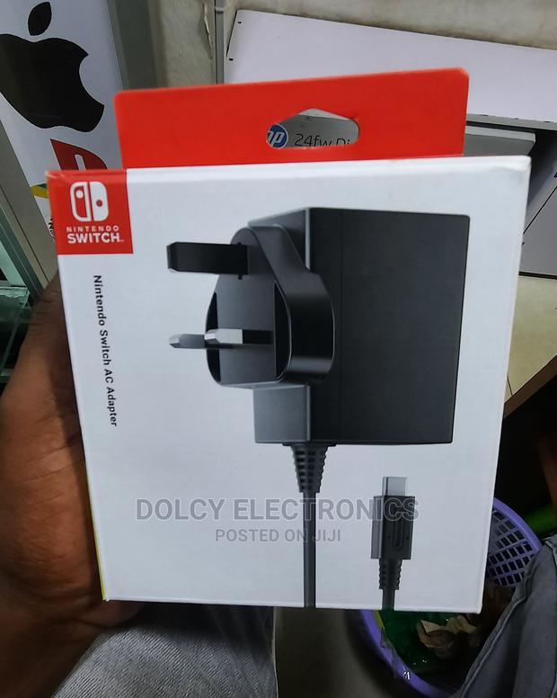 Nintendo Switch Original Charger - main view