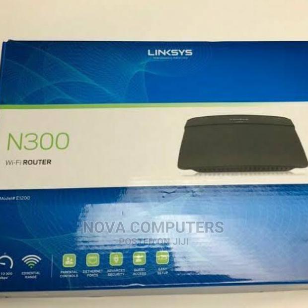 Linksys E900 | N300 Wireless Router - main view