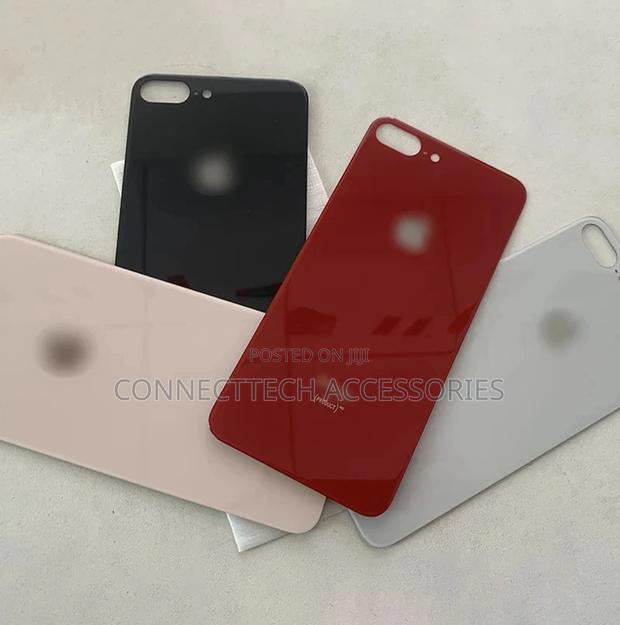 iPhone 8plus Back Glass Replacement - thumbnail 3