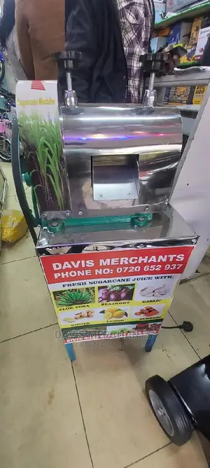 Sugar Cane Juice Extracting Machine