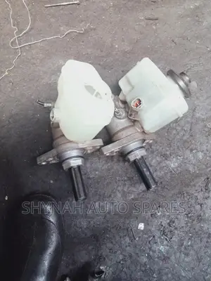 Brake Master Cylinder Prado 120,Toyota Mark X