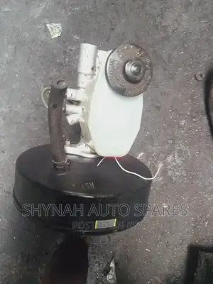 Brake Booster and Master Cylinder Toyota Townace
