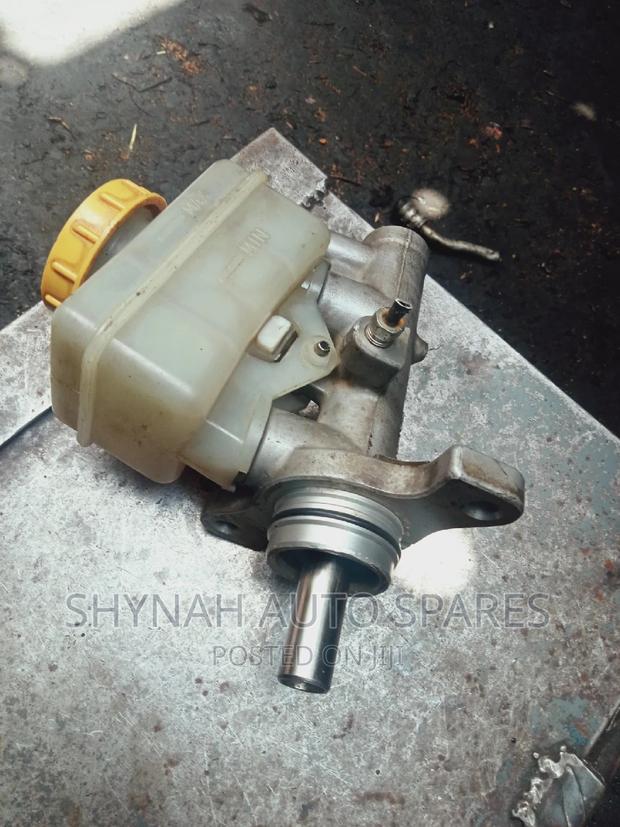 Brake Master Cylinder Subaru - main view