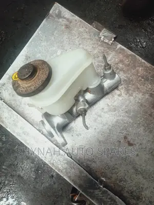 Brake Master Cylinder Toyota 100