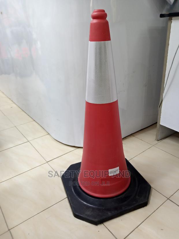 White 75CM PVC Traffic Cone - main view