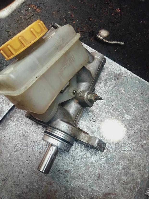 Brake Master Cylinder Subaru - thumbnail 3