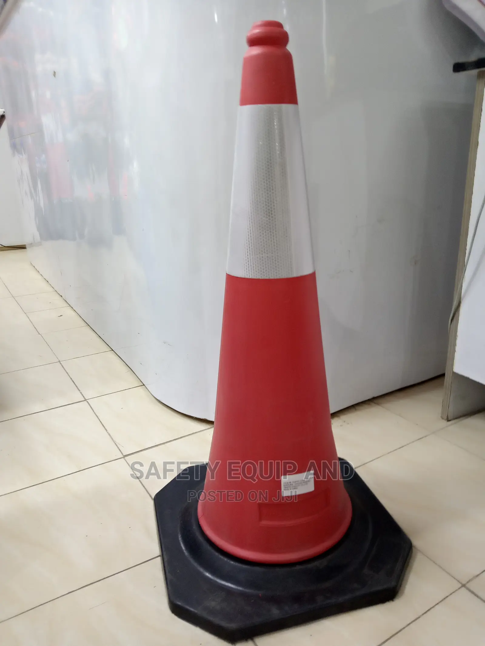 Construction Safety Cones on Sale- Reflective