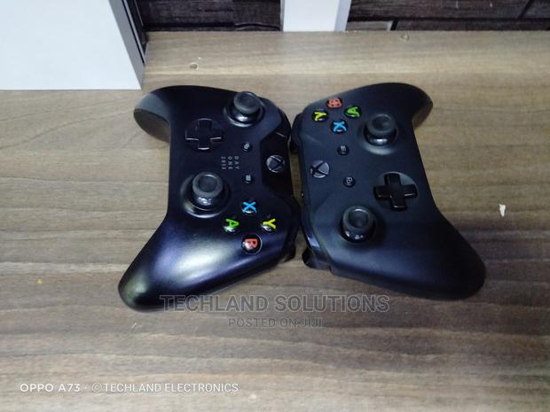 Xbox One Controllers/Pads - main view