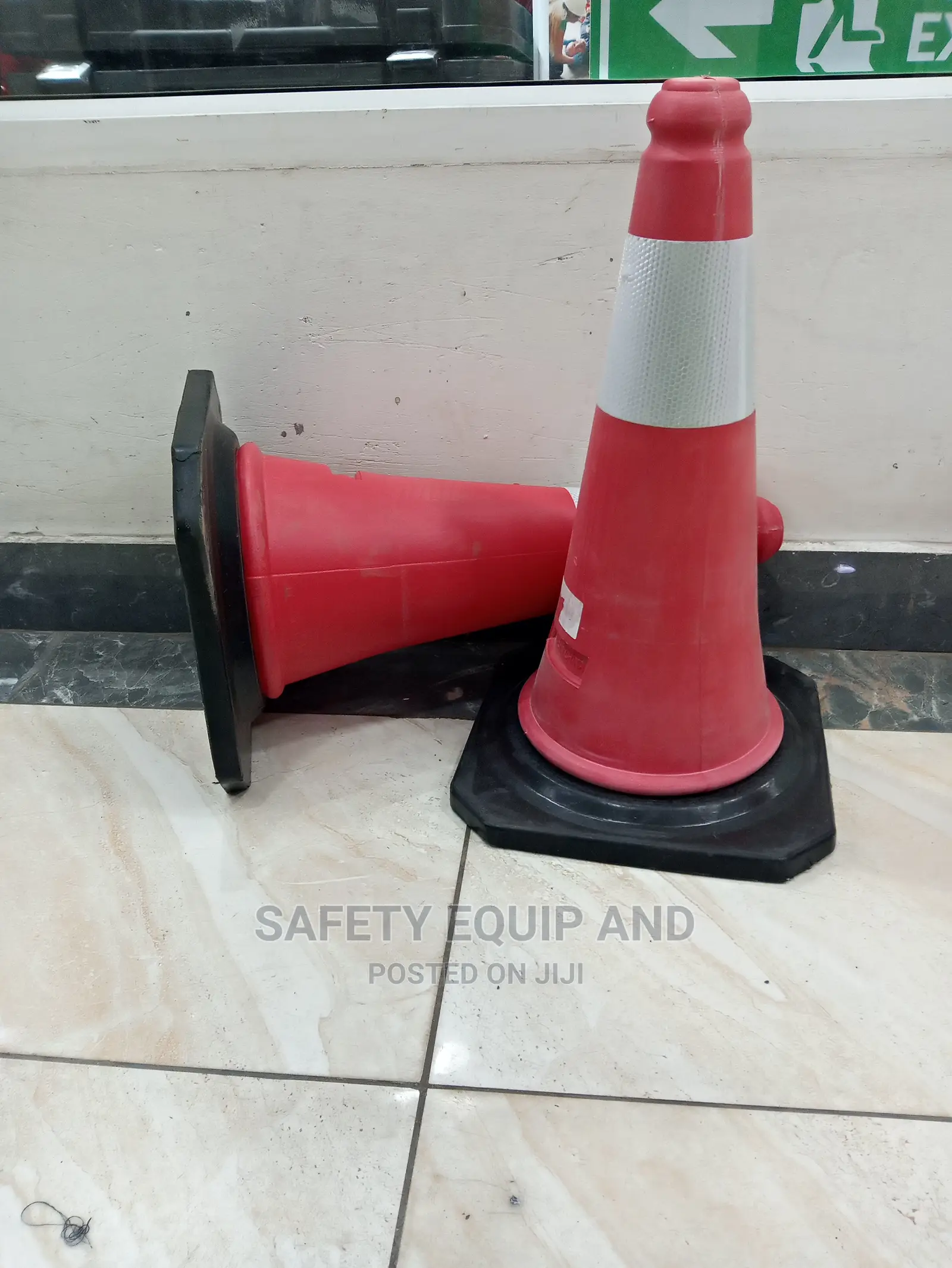 Safety Cones With Black Base-Best Reflective Cones