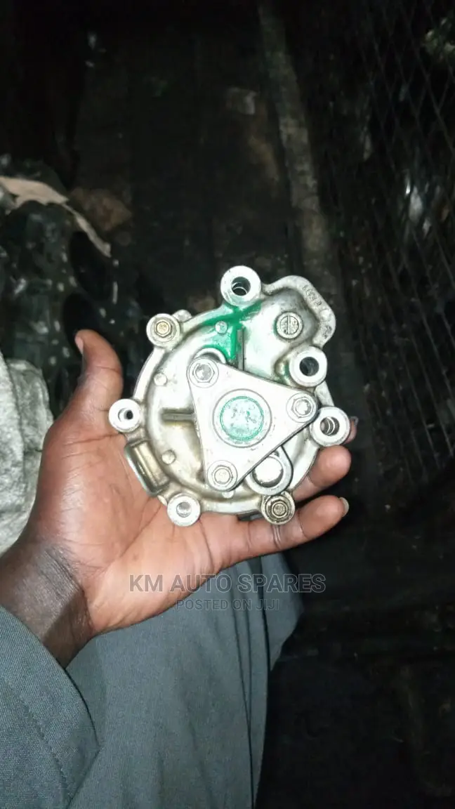 Water Pump for Mazda Demio.