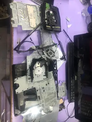 Play Station 4 Drive Service and Cooling Paste
