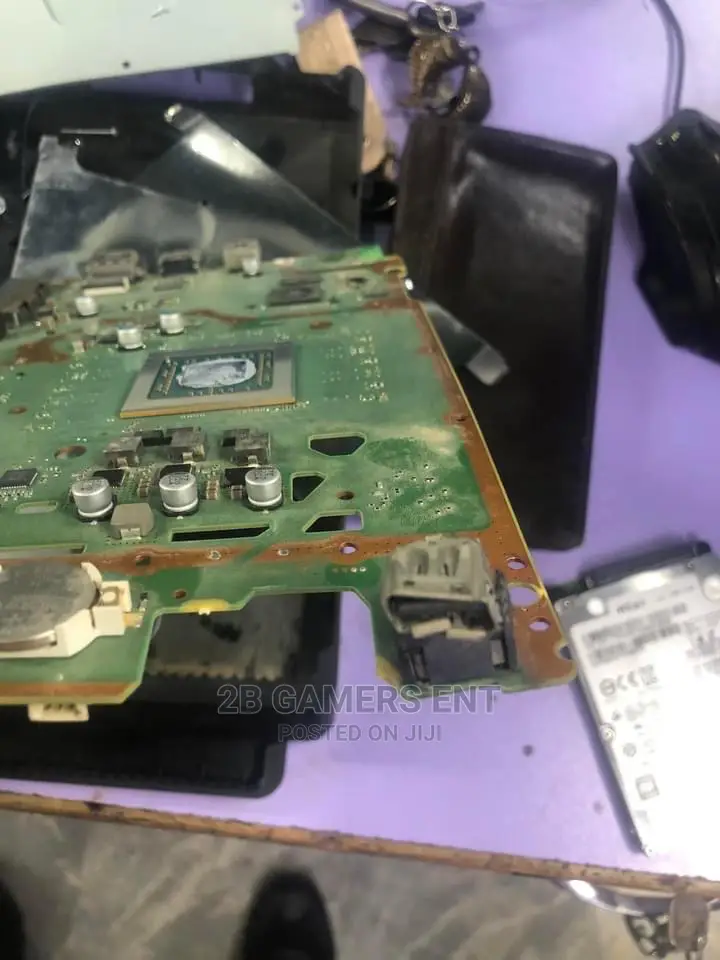 Play Station 4 Drive Service and Cooling Paste