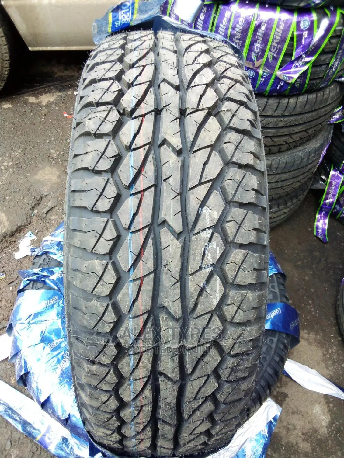 265/70r17 A/T Comforser Tyres Made in China