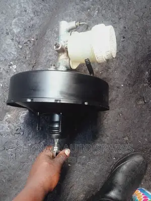 Brake Booster Mitsubishi L200
