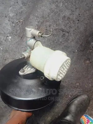 Brake Booster Mitsubishi L200