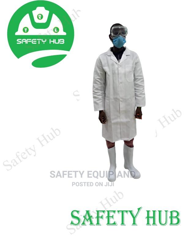 Safety Dust Coats for Doctors and Nurses