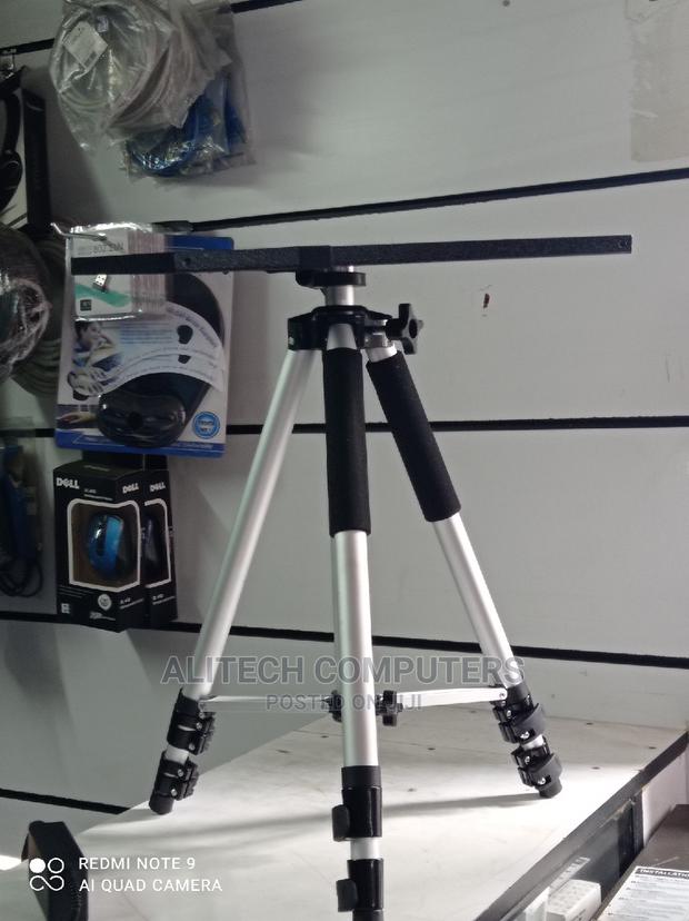 Projectors Stand - thumbnail 3