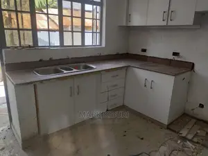 Granite. Cream