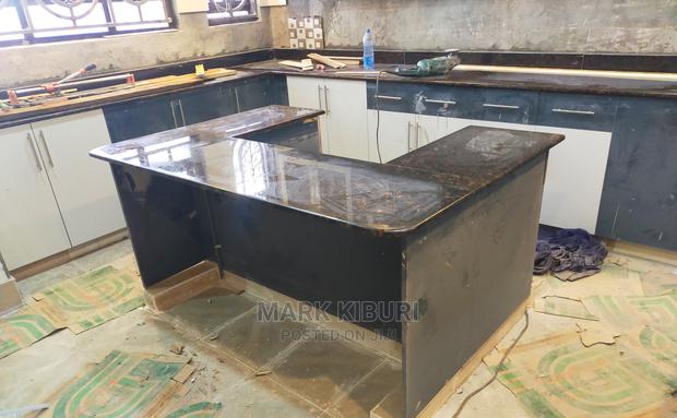 Brown Black Granite - thumbnail 5