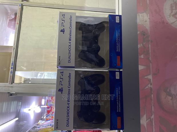 Play Station 4 Original Game Pads  - main view