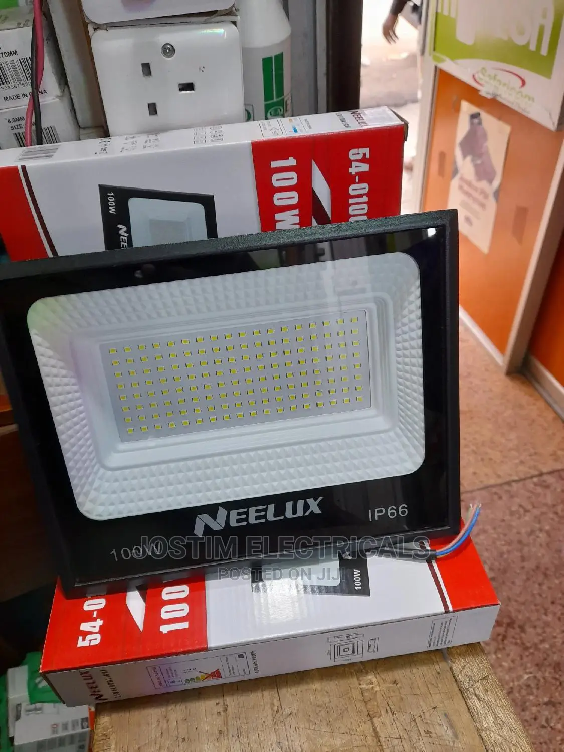 100w Neelux Flood Light