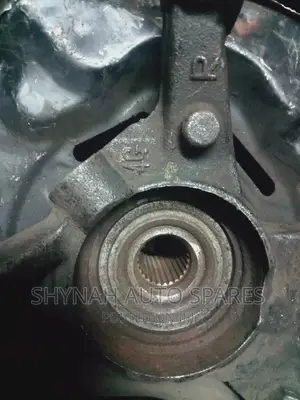 Front Hub Toyota Fielder,Wish,Nze ,Premio Old Model