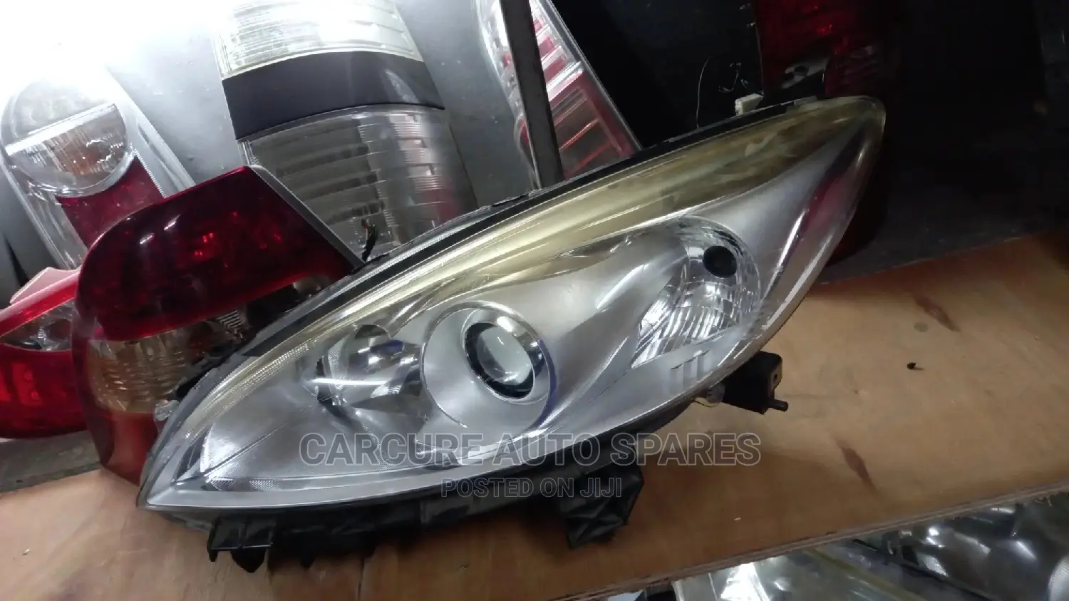 Mazda Premacy Nissan Lafester 2014 Headlight