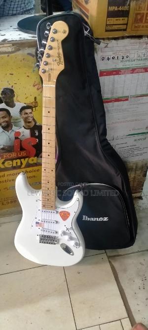 Fender Stratocaster Guitar - thumbnail 2