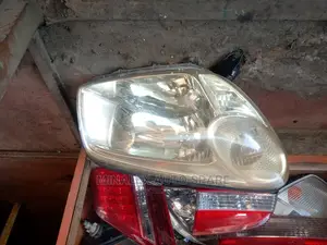 Headlight Rav-4 AC 26